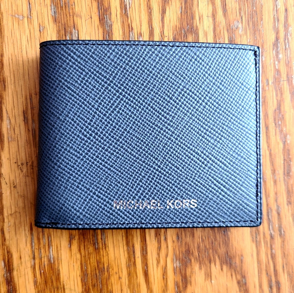 👀50% OFF 👀 NWT‼️ Michael Kors Men's Slim Bi-Fold Wallet - Picture 1 of 8